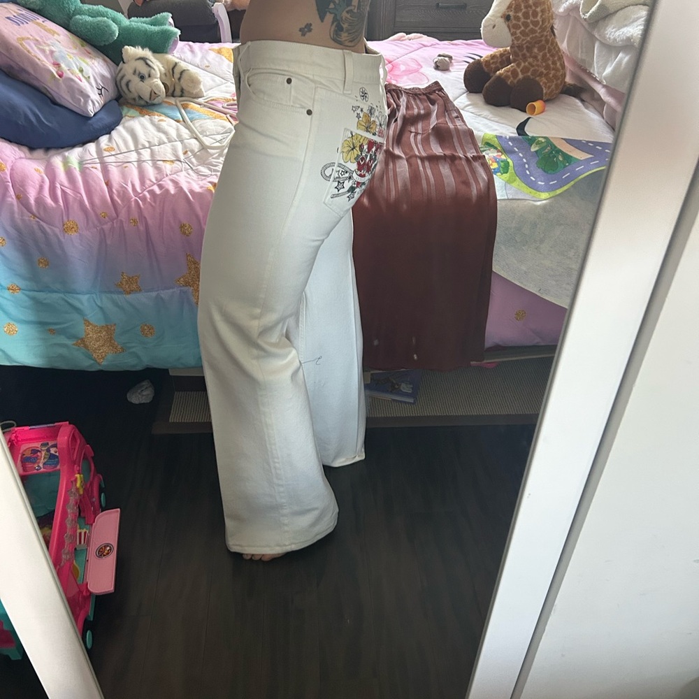 Gucci White Denim Jeans with Red, Yellow, Green Floral Back Pocket Print